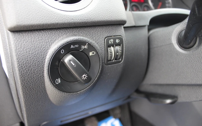 Volkswagen Tiguan cena 33900 przebieg: 181000, rok produkcji 2008 z Legnica małe 466